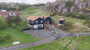 Free self parking - Unique Location - Bodanes - Hoydalar - 6 Br Villa (Hoyvík)