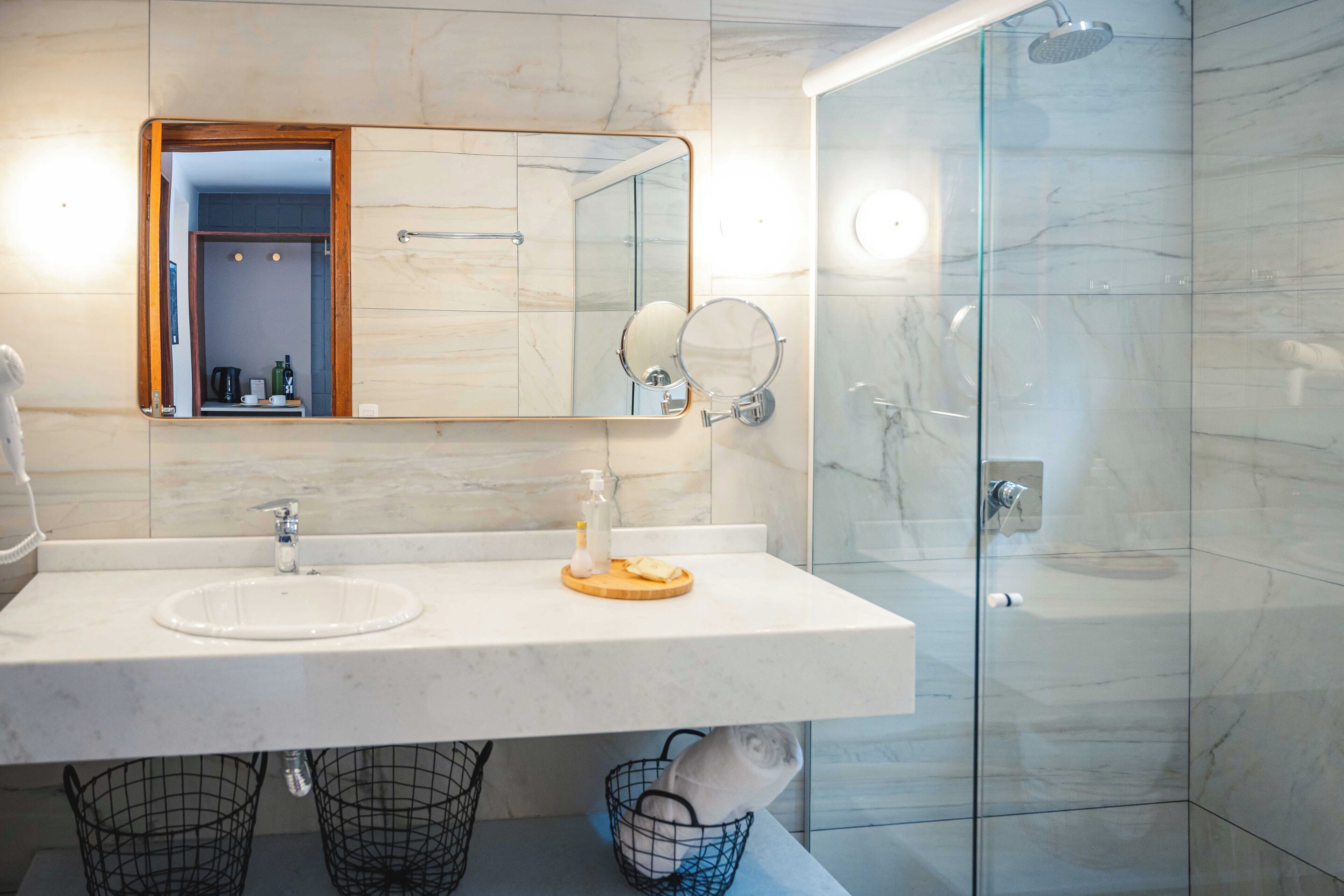 Luxury Chalet | Bathroom | Free toiletries, hair dryer