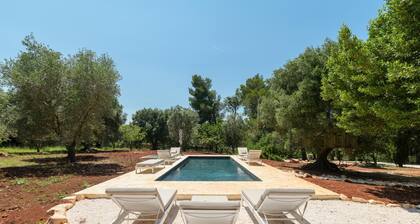 Trullo Kallist con Piscina by Wonderful Italy