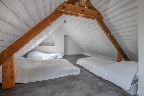 Large house - 500m the beach - Garden