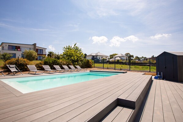 A heated pool - New villa with pool and sea view, for 9 (Pléneuf-Val-André)