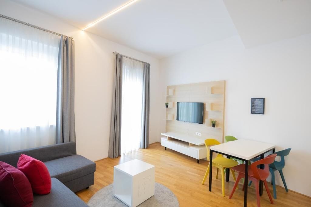 Photo - SHOME Hotel Graz I Self-Check-In I Free Parking