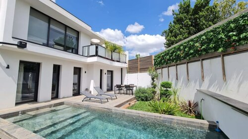 Magnifique Villa Avec Piscine Centre La Rochelle