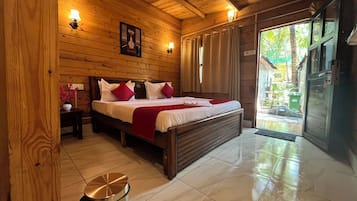 AC Deluxe Cottage | 1 bedroom, in-room safe, soundproofing, WiFi (free)