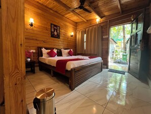 AC Deluxe Cottage | 1 bedroom, in-room safe, soundproofing, free WiFi - Tattvam On The Beach - Retreat and Spa (Arambol)
