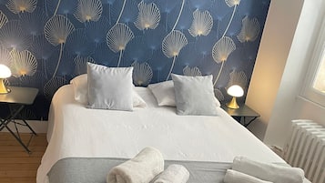6 chambres, fer et planche à repasser, Wi-Fi gratuit, draps fournis