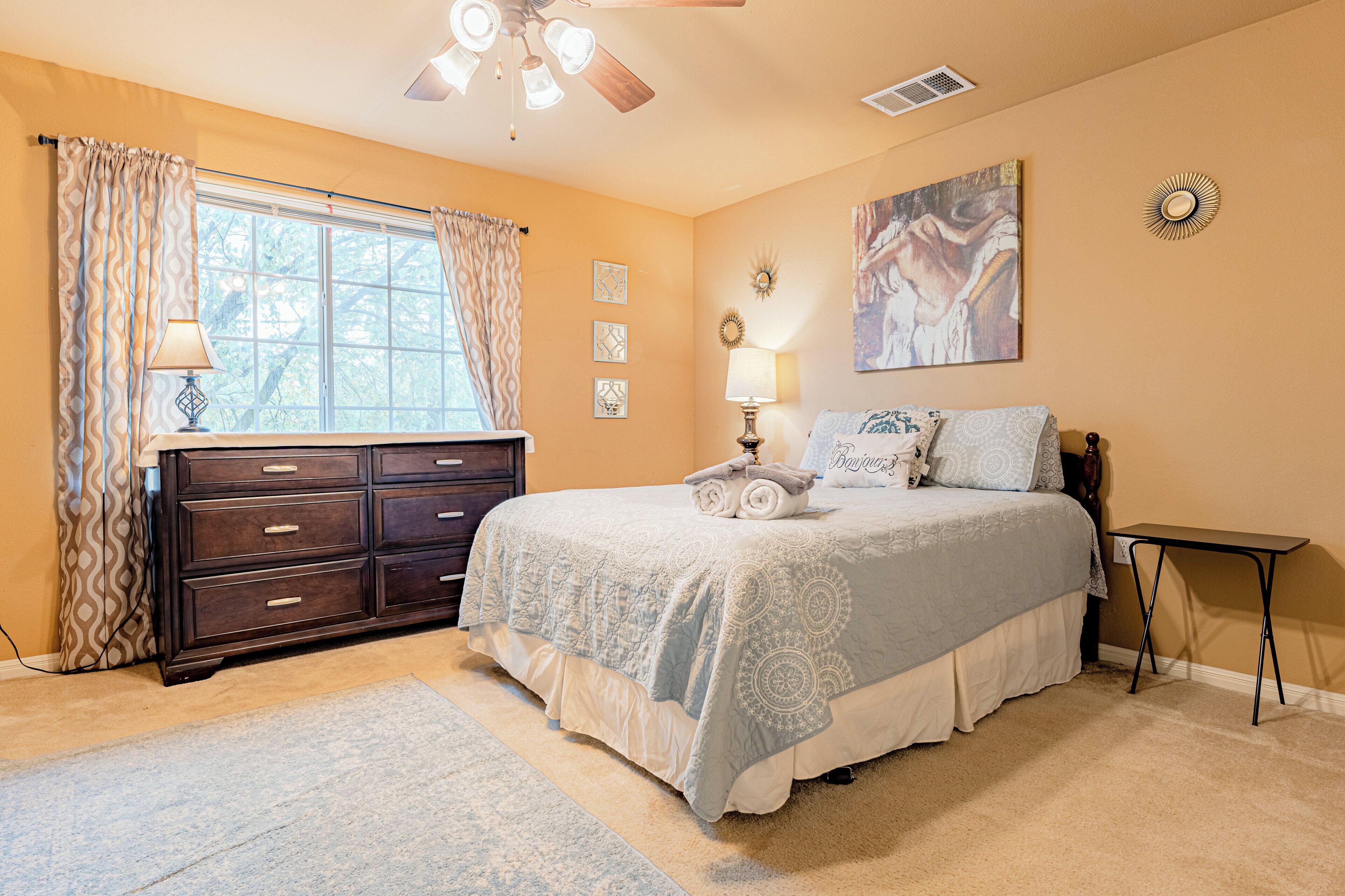 Maison, plusieurs lits, cuisine, vue jardin (The Juniper House) | 3 chambres, décoration personnalisée, ameublement personnalisé