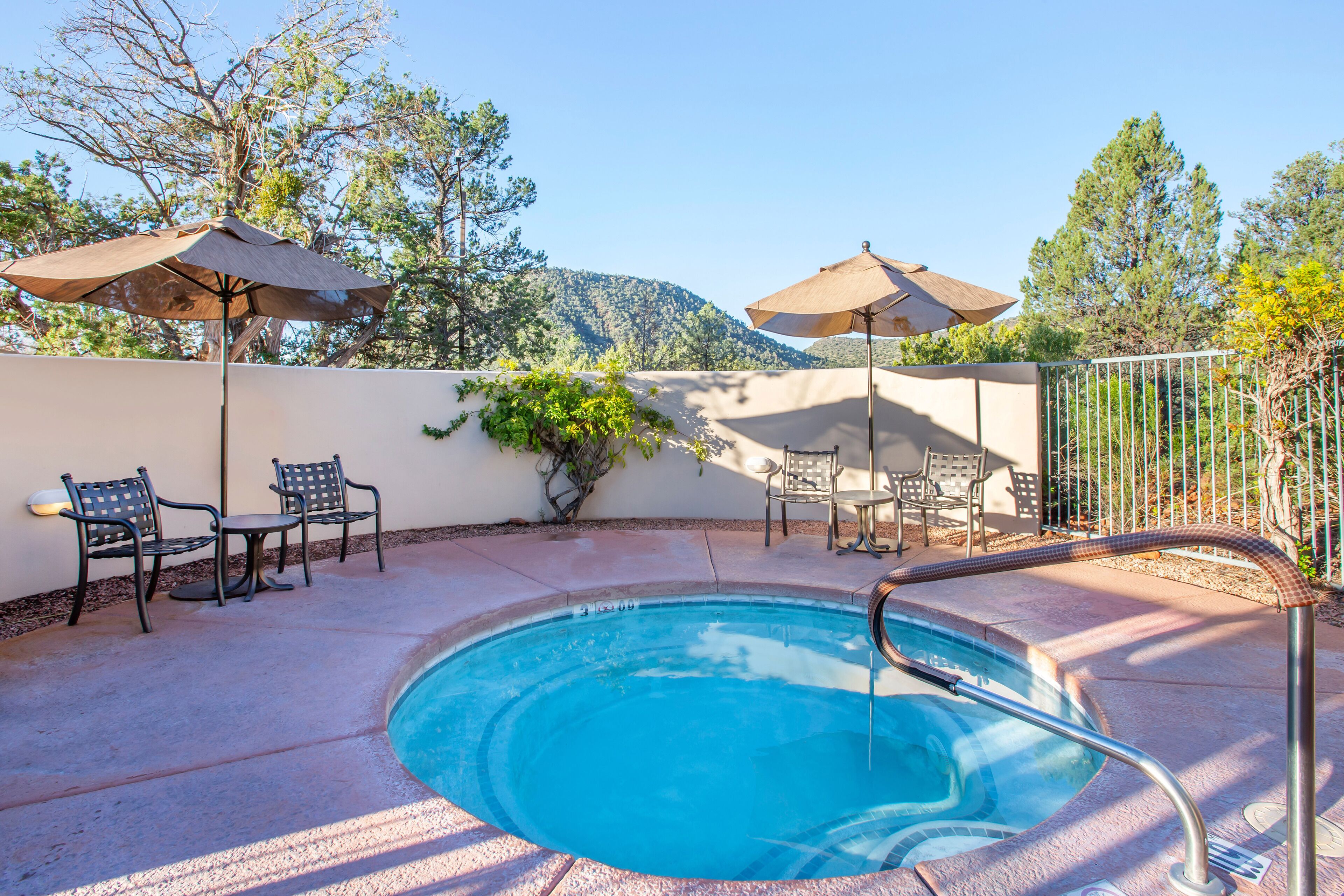 Ridge on Sedona - 1 BEDROOM 1 KING SUITE ACCESSIBLE TUB