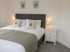 1 habitación, decoración personalizada y muebles diferentes 