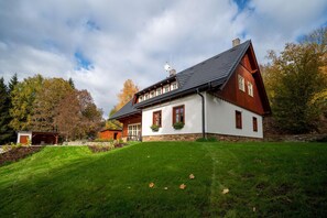 Villa | 4 bedrooms - Vysoke nad Jizerou Kkh070 (Vysoké nad Jizerou)