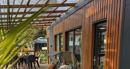 Tiny House BEN - am FuĂe der Rhön. Privates HĂ€uschen mit groĂer Terrasse