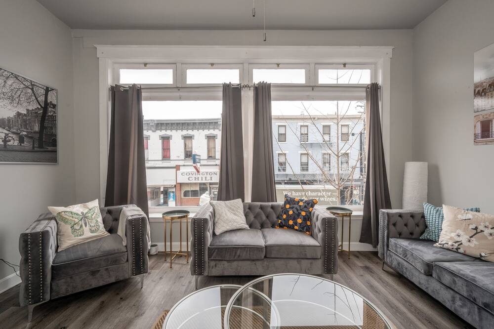 *New* The Heart of Madison Suites | Decks