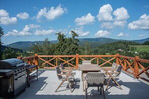 Villa | 4 bedrooms - Hutisko - Solanec Mha555 (Hutisko-Solanec)