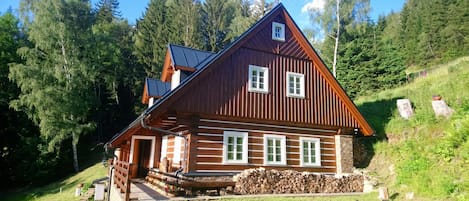 5 bedrooms