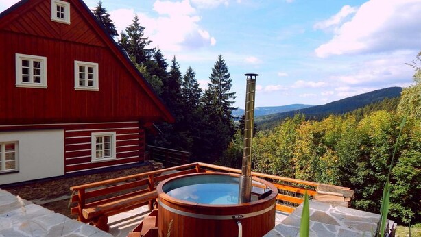 บ้านพัก | 5 ห้องนอน