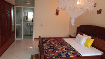Comfort Double Room | Individually decorated, desk, laptop workspace, free WiFi