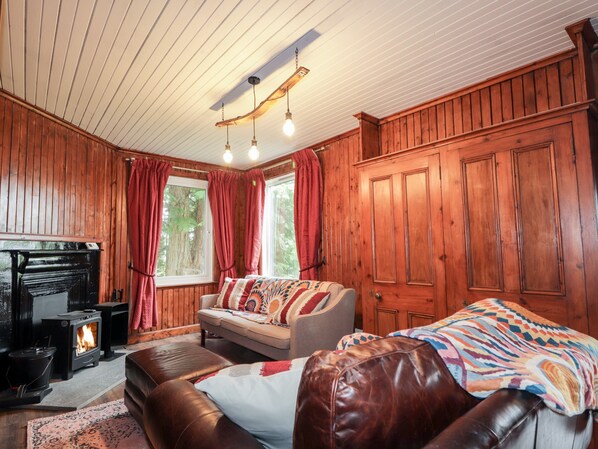 Cottage | Interior - Challenger Bothy (Lairg)