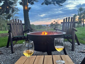 Cottage | Property grounds - Challenger Bothy (Lairg)