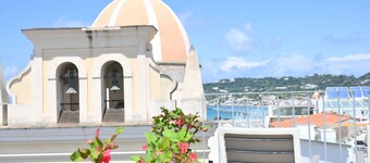 Cozy, new apartment in the historic center and 5 minutes from the beach