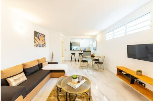 Appartement Luxueux à 3 Minutes de la Plage !