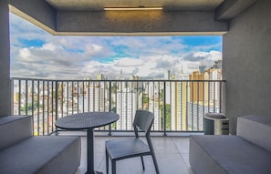 Standard Studio (580399) | Lanai - 360 VN Ueno by housi (São Paulo)