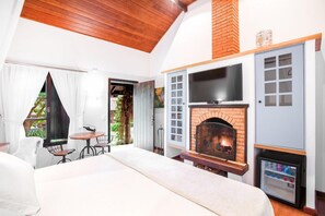 Chalé luxo | Roupas de cama de algodão egípcio, roupas de cama premium, frigobar