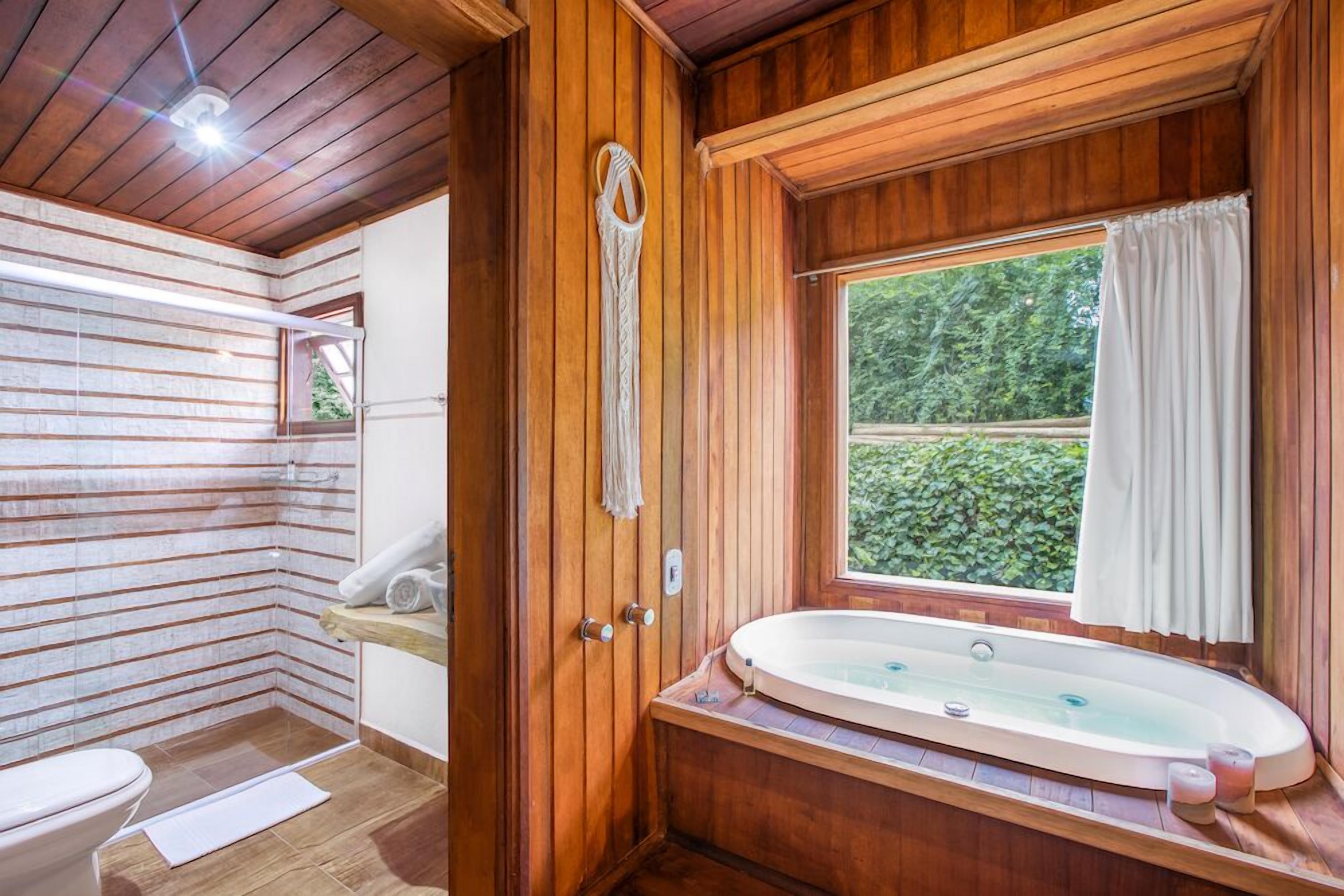 Stuga Deluxe | Privat bubbelpool