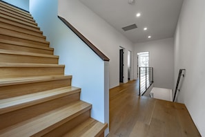 Maison, 5 chambres | Intérieur