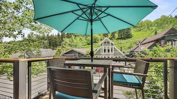 House, 4 Bedrooms | Terrace/patio