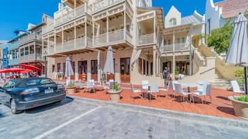 Condo, 1 Bedroom | Exterior