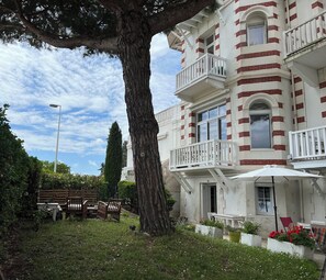 Terrace/patio - Chambre sur la Falaise de Pontaillac au Pied de la Plage (Vaux-sur-Mer)