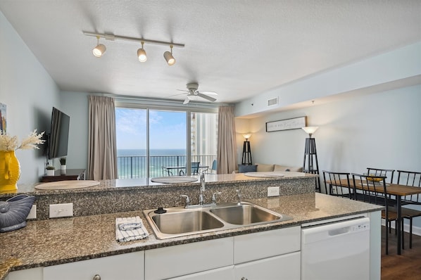 Private kitchen - Shores Of Panama 1621-16th Flr 2 Bdrm . 2 Bedroom Condo by RedAwning (Panama City Beach)
