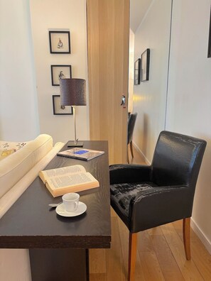 1 Schlafzimmer, Schreibtisch, Bügeleisen/Bügelbrett, kostenloses WLAN