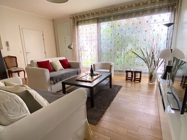 Smart-tv och böcker