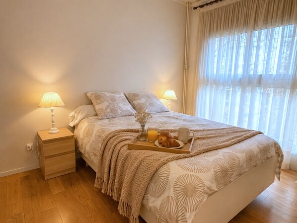 1 bedroom, desk, soundproofing, iron/ironing board