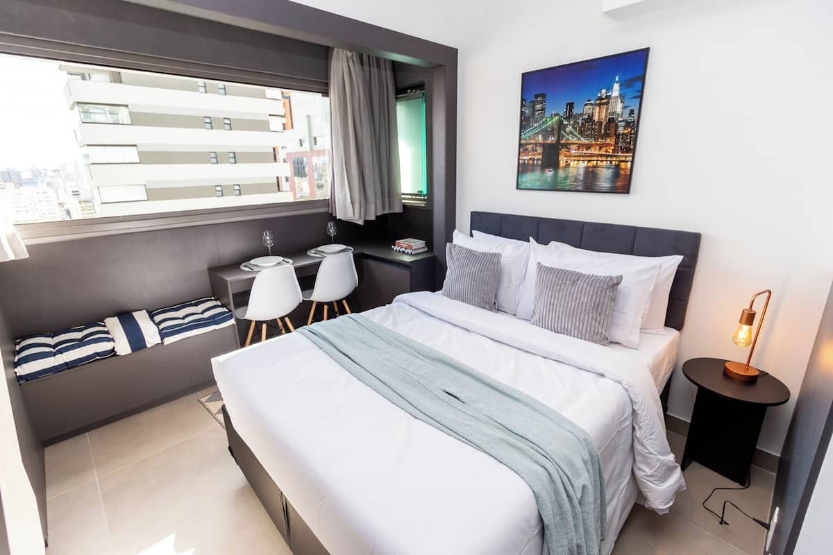Superior Studio (403417) | 1 bedroom, desk, laptop workspace