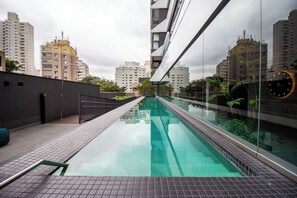 Pool - 360 VN Oscar Freire by Housi (São Paulo)