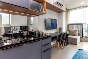 Classic Studio (396359) | Private kitchen | Microwave, stovetop, espresso maker - 360 Vn Melo Alves by Housi (São Paulo)