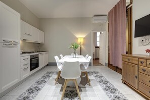 Apartemen | 4 kamar tidur