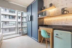 标准双人房 (543299) | 私人厨房 | 微波炉、炉灶、意式浓缩咖啡机、餐桌