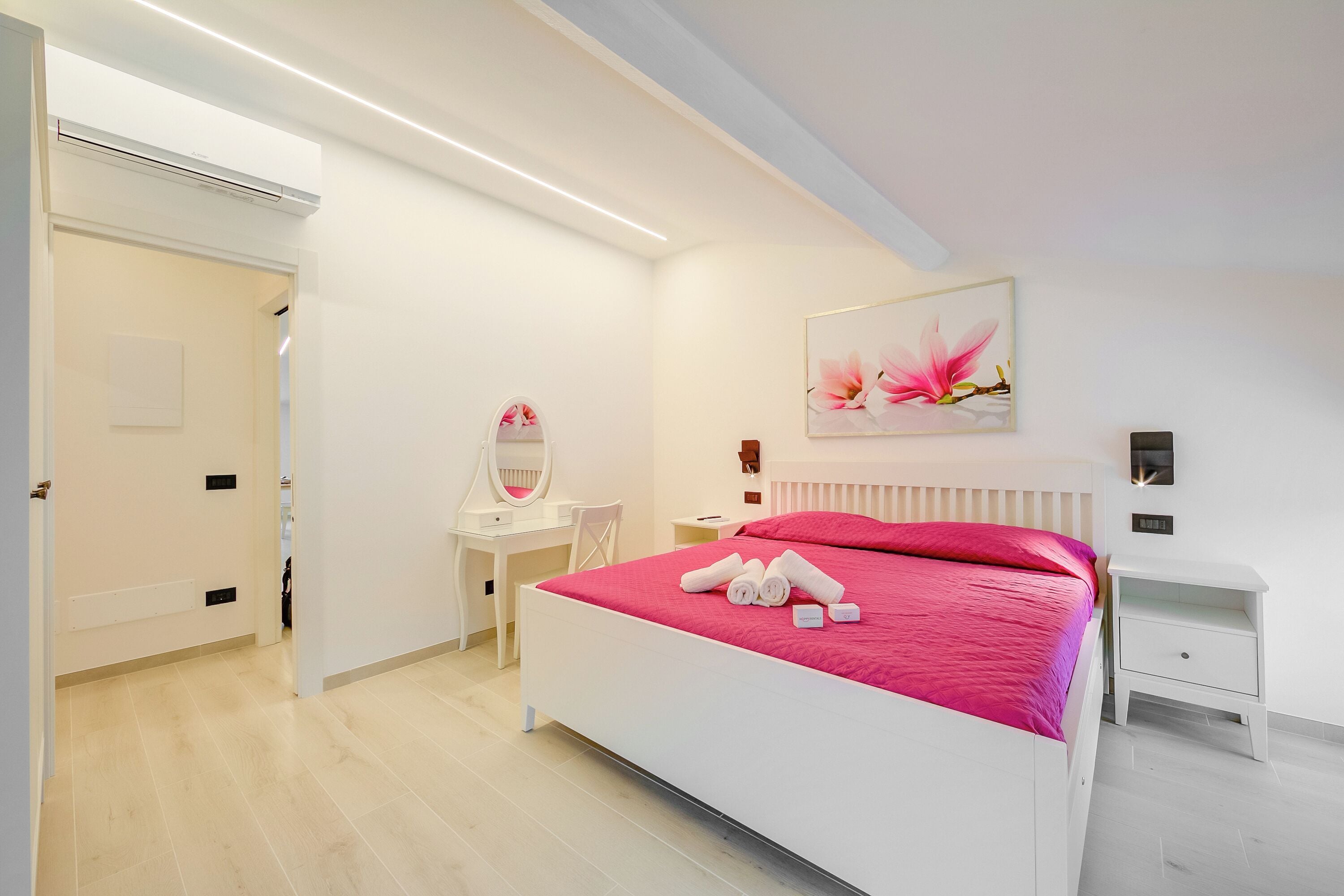 Standard Apartment, 2 Bedrooms, Microwave (Magnolia Apt - Palazzo Palermo 1817) | 2 bedrooms, WiFi