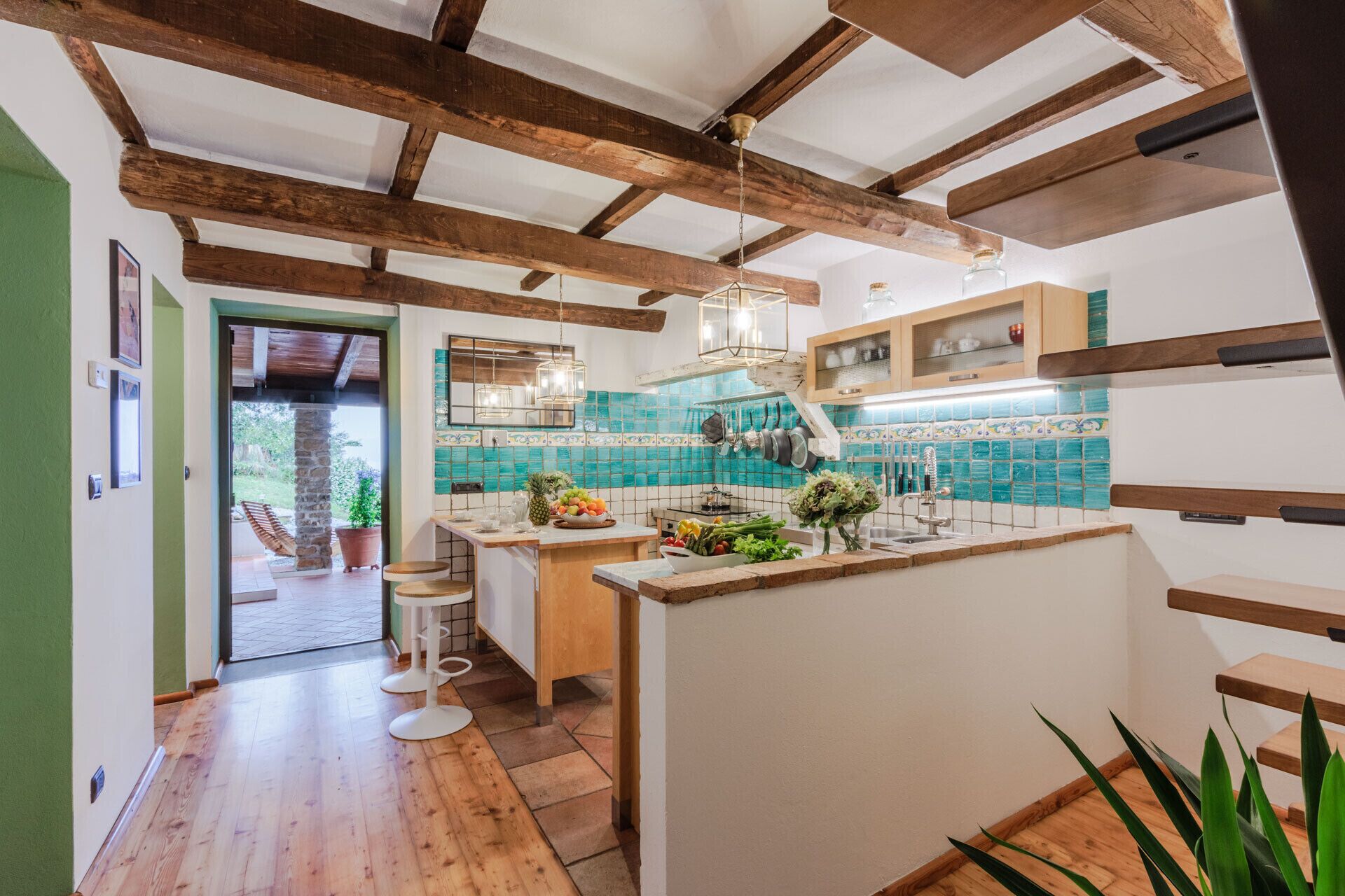 Kühlschrank, Mikrowelle, Ofen, Geschirrspüler