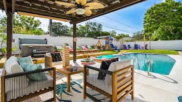 Piscine extérieure, piscine chauffée