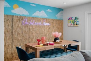Dining - Hot Tub, Heated Pool, Mini Golf  Island Vibes (Clearwater)