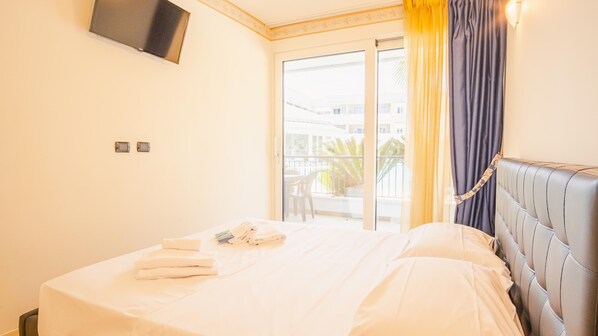 5 camere