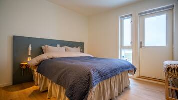 Matelas mémoire de forme, Wi-Fi gratuit, draps fournis