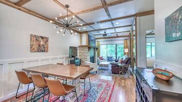 Condo, Multiple Beds, Pool Access (371 W Lincoln C111) | Interior