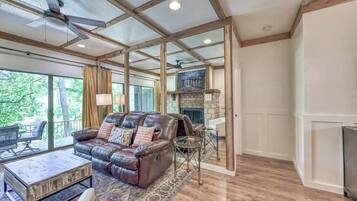 Condo, Multiple Beds, Pool Access (371 W Lincoln C111) | Living area