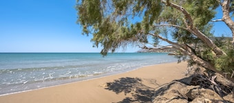 Vigla villa,near beach,tavern,pool, South Crete