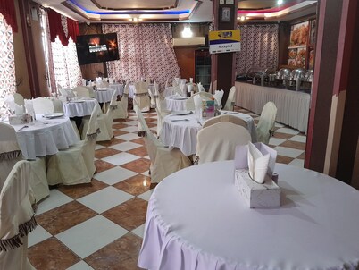 GR CITY HOTEL